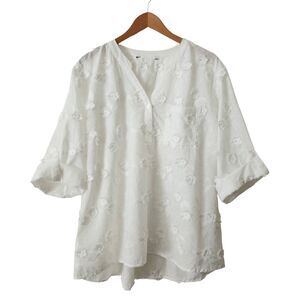 Charlie B Cotton 3/4 Sleeve Blouse White Split Neck Floral Applique Womens Sz L